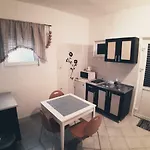 Apartment Leonarda *
