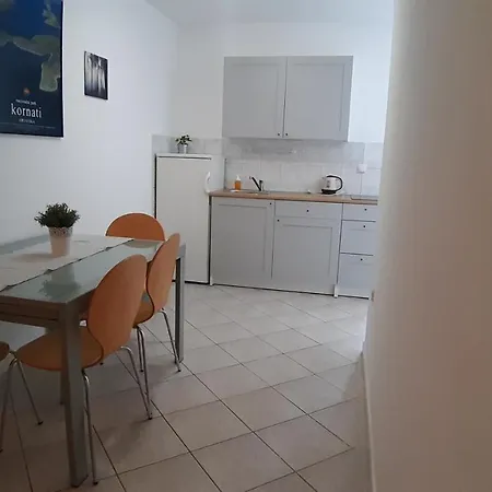 Apartment Leonarda *