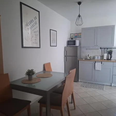 Leonarda Apartment Murter