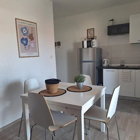 Apartment Leonarda *