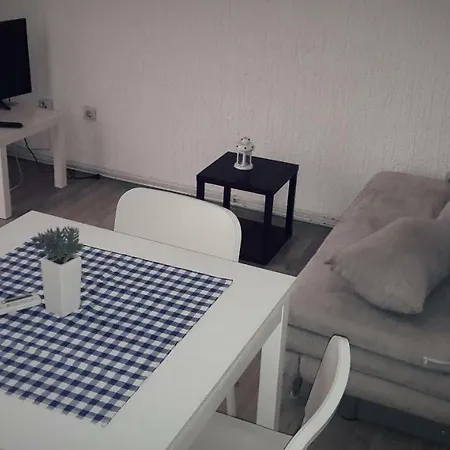 Apartment Leonarda *
