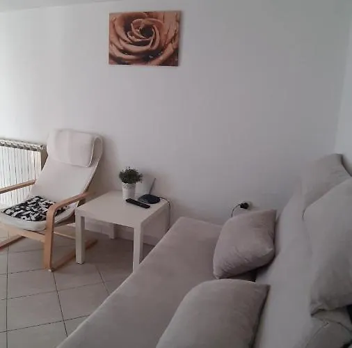 Apartman Leonarda Murter