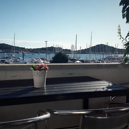 Leonarda Апартаменты *