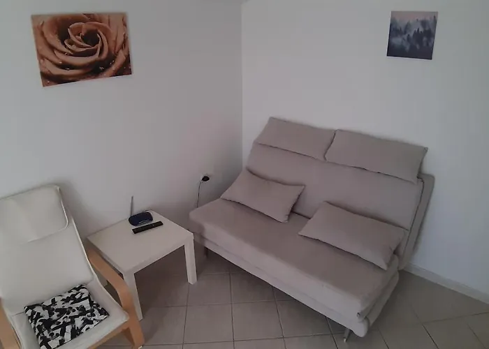 Leonarda Appartement *