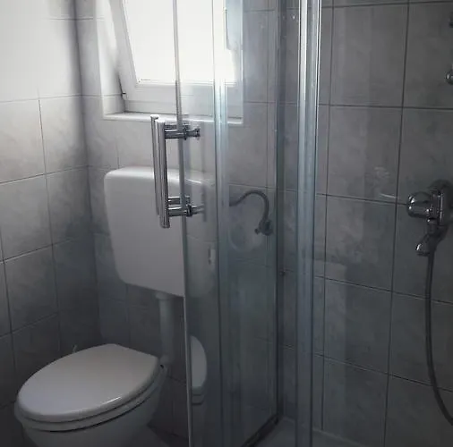 Leonarda Appartement *